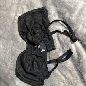 Victoria's Secret Black Lace-Trim Underwire Bra